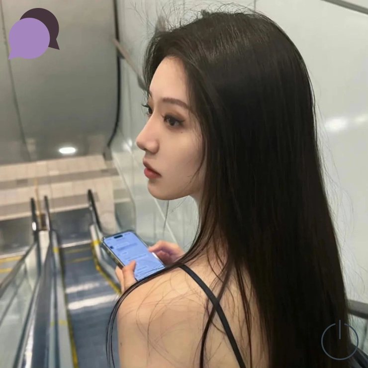 何女士